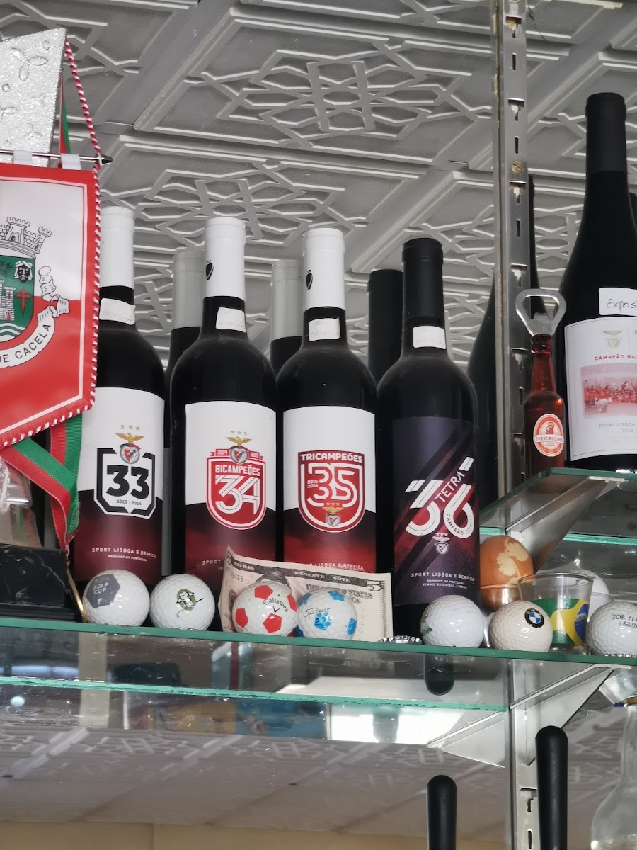 Café Salão De Jogos O Continente - 9